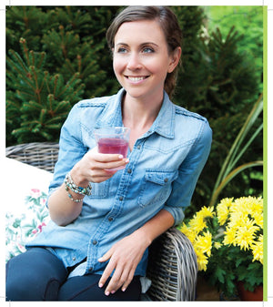 Superfood Juices: 100 Delicious, Energizing & Nutrient-Dense Recipes